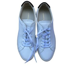 Common Projects White Leather Low-Top Sneakers with Black Heel Tab